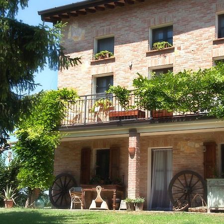 Il Poggio B&B San Damiano al Colle Dış mekan fotoğraf