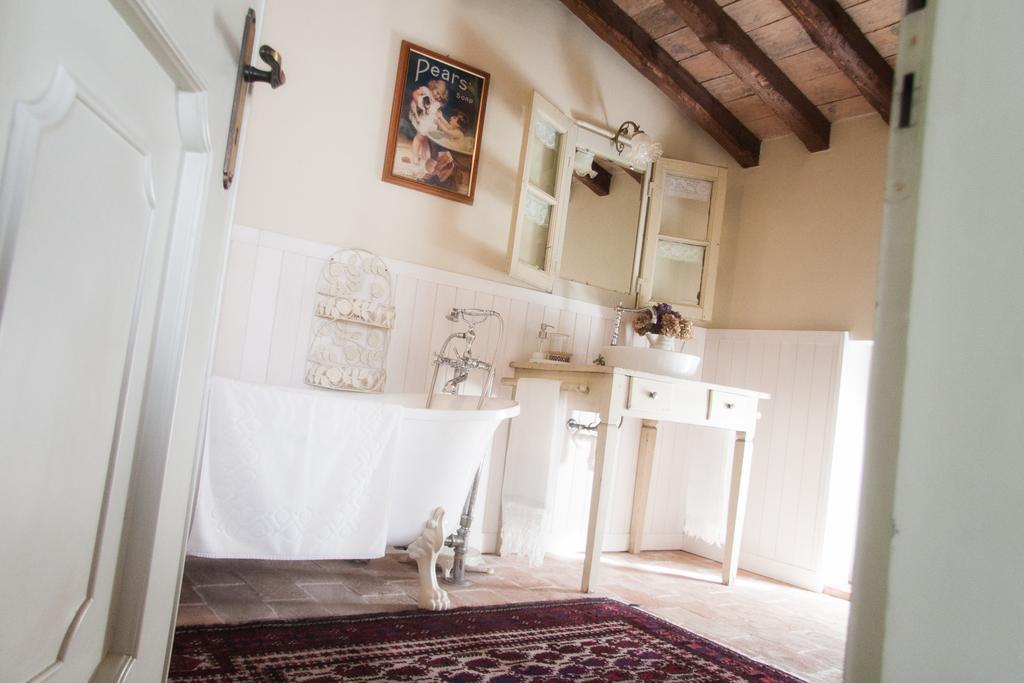 Il Poggio B&B San Damiano al Colle Dış mekan fotoğraf